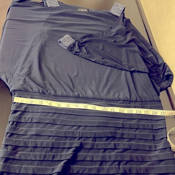 Betsy Adam elegant batwing tunic dress w rhinestones embelishment, stretchy sz 8 - Picture 8 of 12